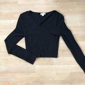 Long sleeve crop top